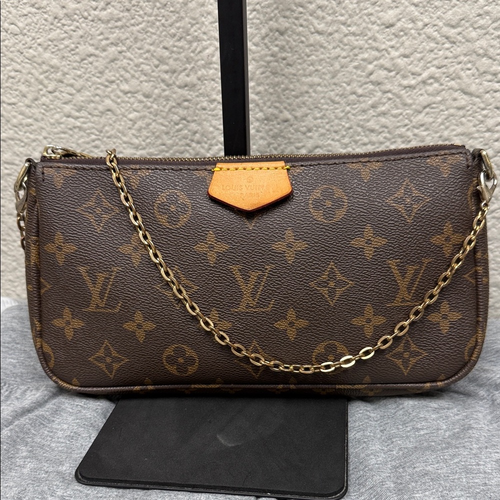 source Unknown Monogram Brown Pochette Chain Wris… - image 1